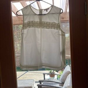 Gap size L white cotton sleeveless shirt